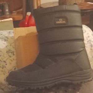 Winter boots